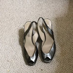 Pueter wedge heel shoes by Michael Kors